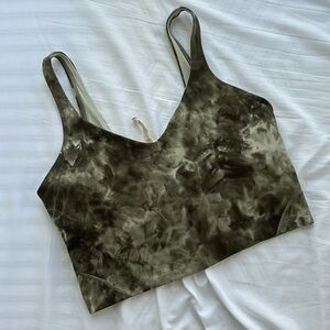 Lulu align tank marbled green size 10